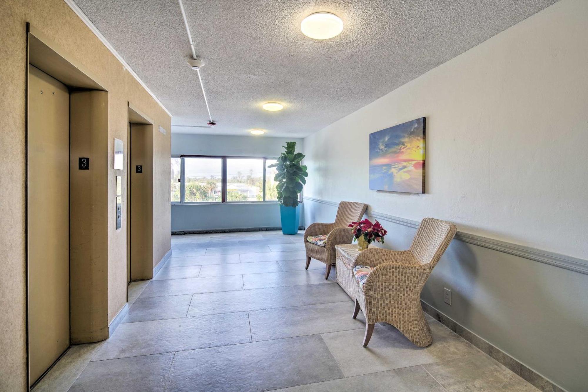 Walk To Shore Satellite Beach Condo With Ocean View Luaran gambar