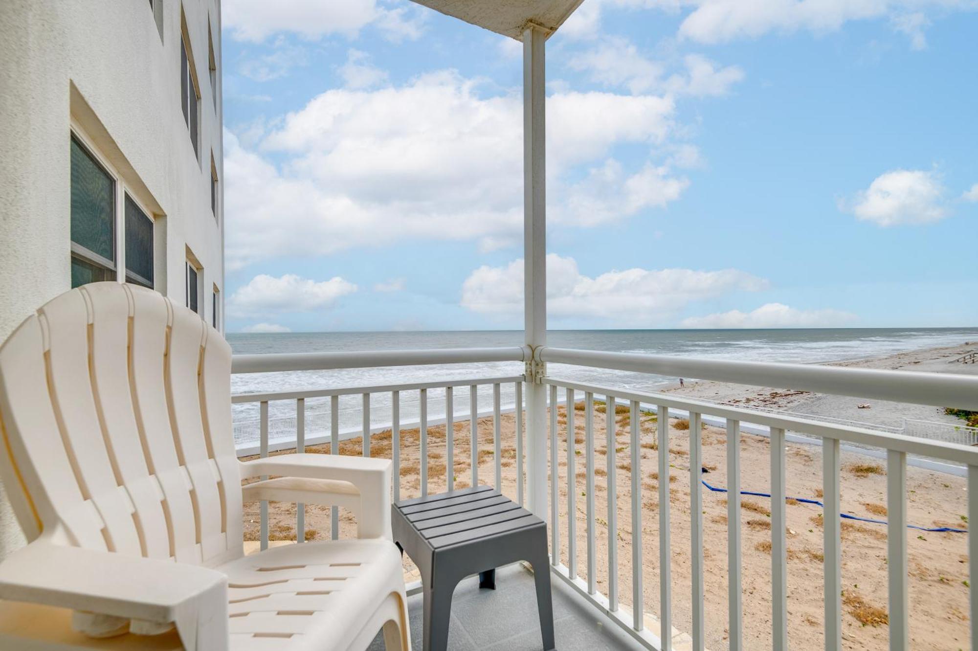 Walk To Shore Satellite Beach Condo With Ocean View Luaran gambar